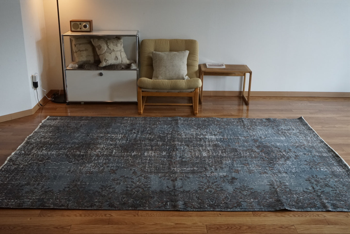 Türkiye Old Isparta Medallion Overdye Blue Glay , Brown 1970年代 250 × 161 cm No.TR25495 / 国内送料無料