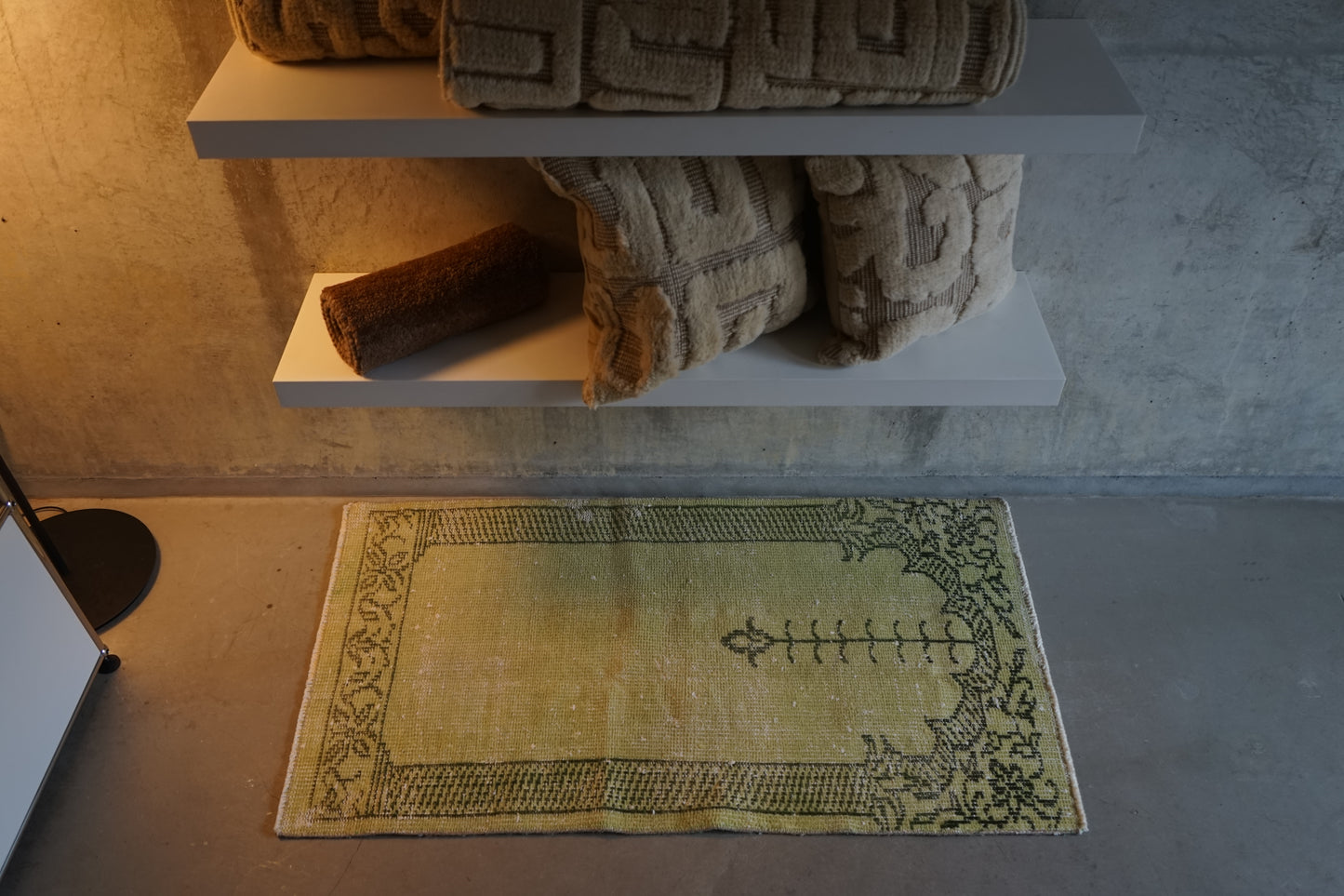 TURKEY OLD ISPARTA ARTICHOKE 1970年代 116 × 66 cm No.TR25201