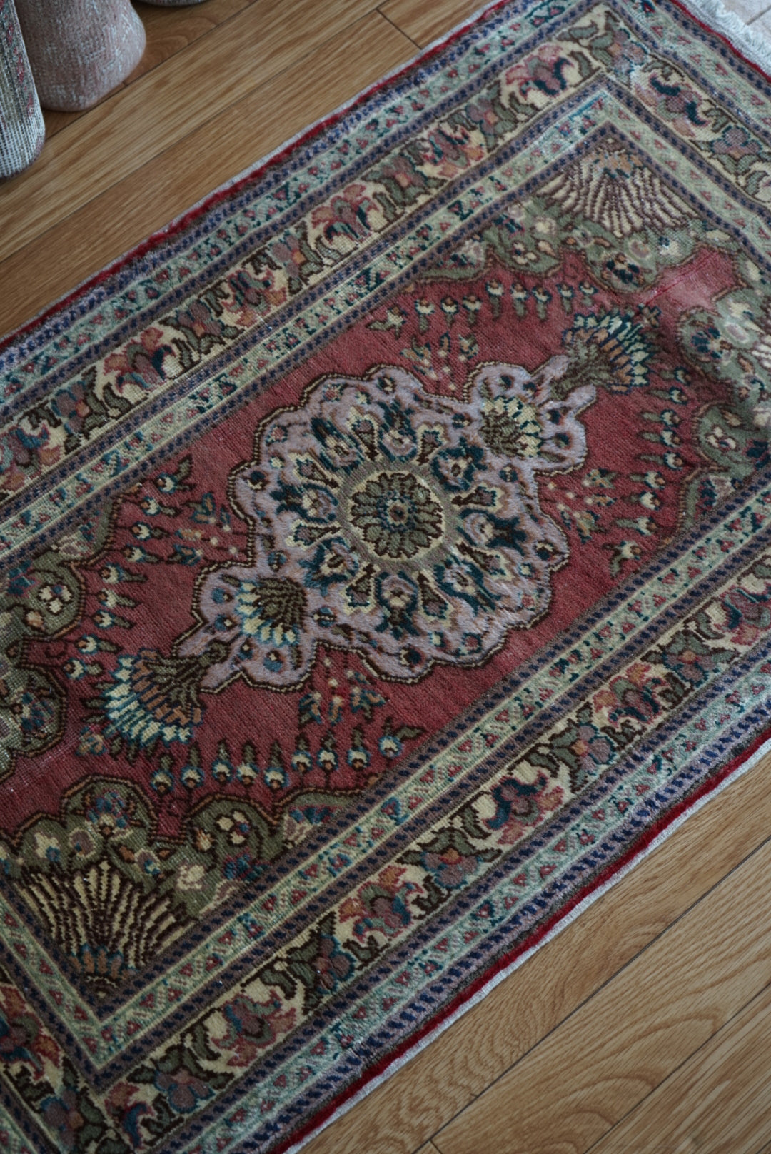 Türkiye Old Kayseri Floral Pink , Beige Doorsize 1960年代 105 × 64 cm No.TR25354