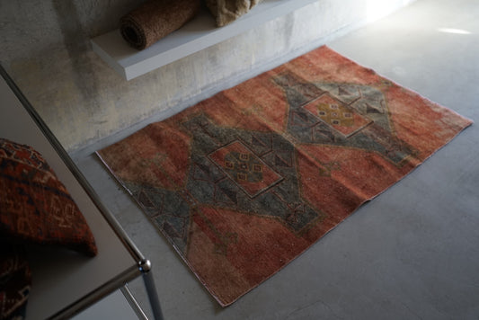 Türkiye Old Oushak Orange Small size 1970年代 137 × 91 cm No.TR25235