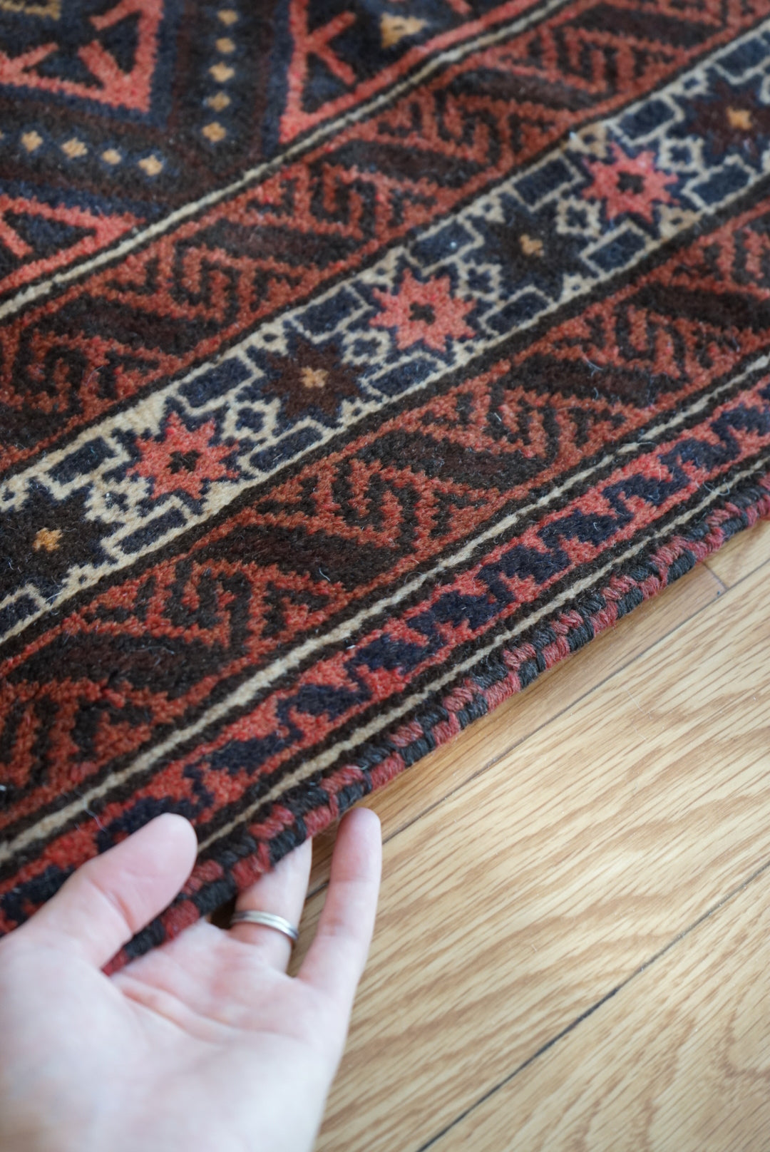 Afghanistan Old Baluch Taimani 1980年代 193 × 123 cm  No.AF2543 / 国内送料無料・羊毛手織り絨毯