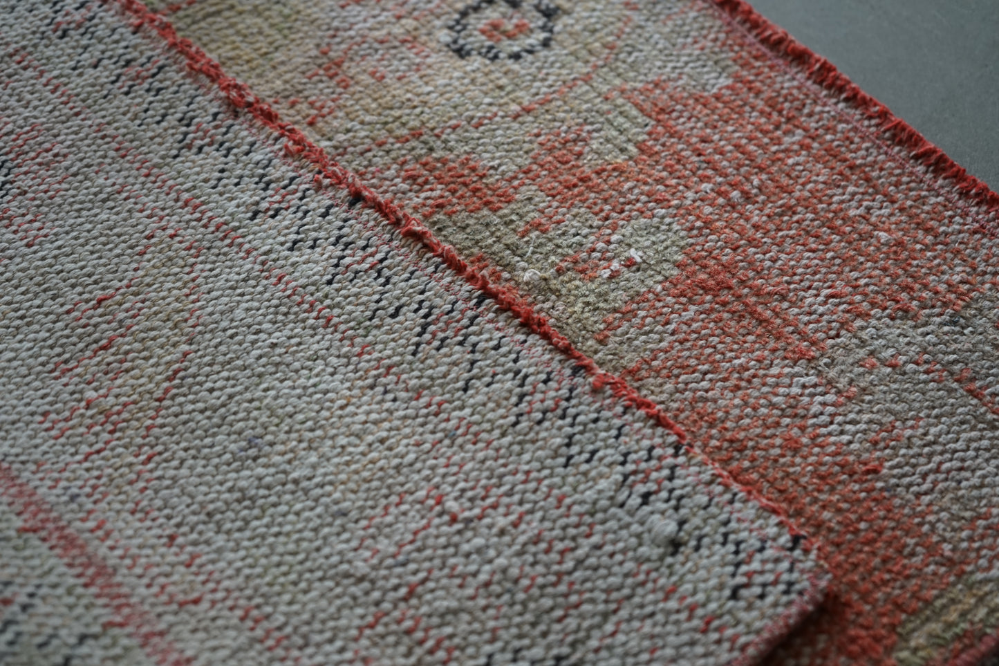 TURKEY VINTAGE SMALL FLORAL RUG 85 × 49 cm No.TR25171