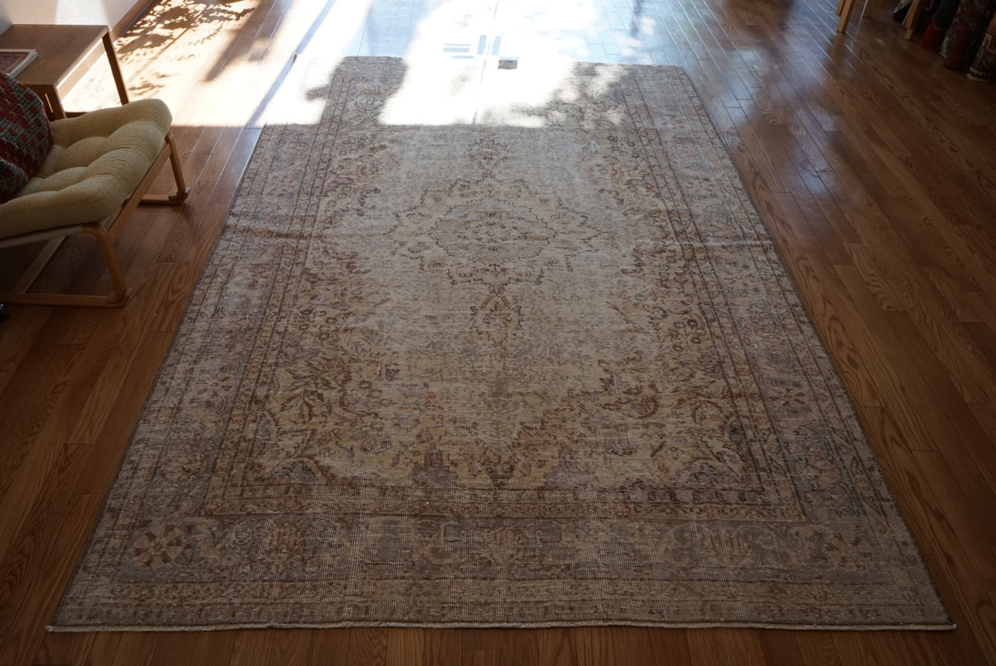 Türkiye Old Isparta Medallion Beige , Glay 1960年代 284 × 183.5 cm No.TR25476
