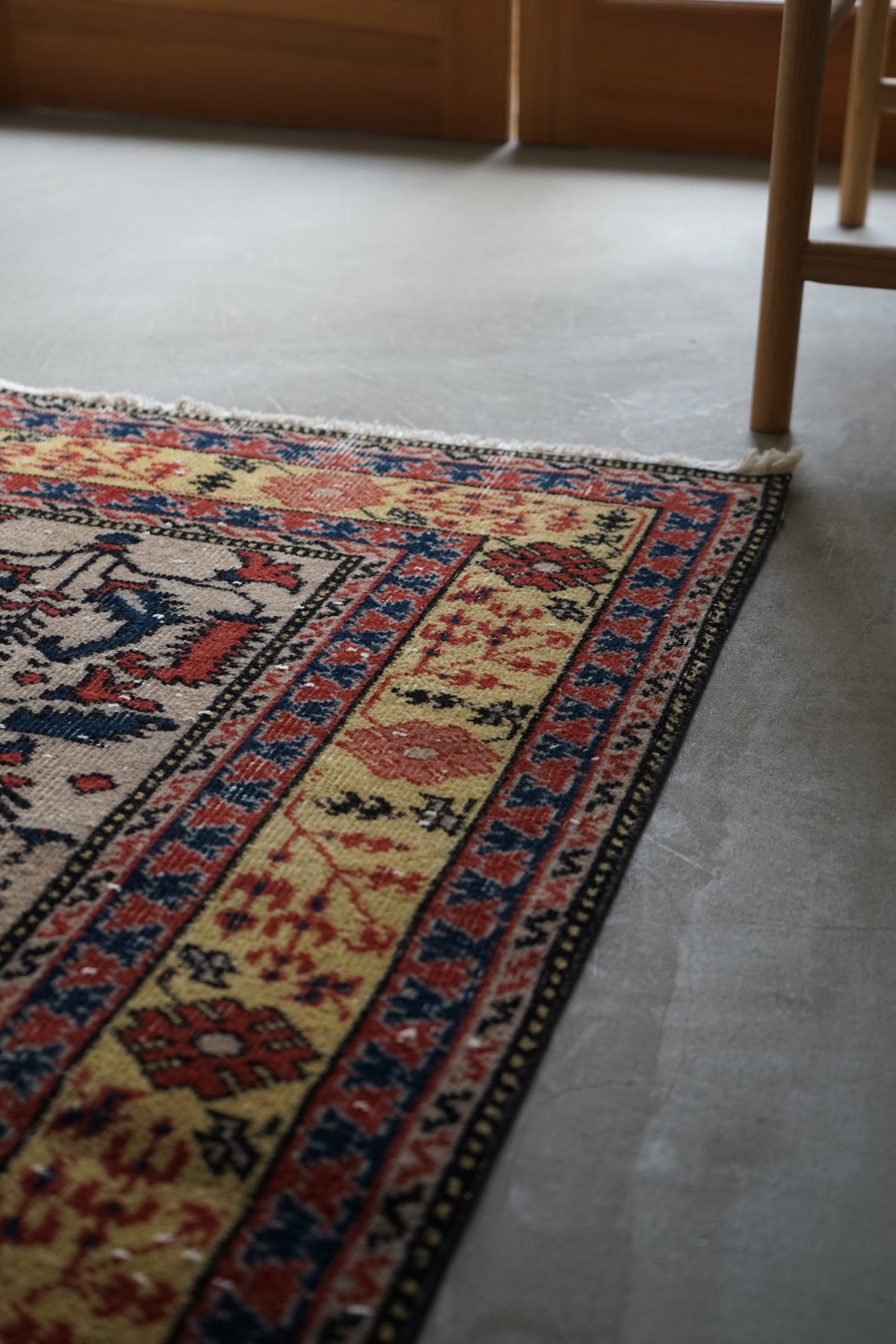 TURKEY VINTAGE ISPARTA PRAYER RUG 1950-1960年代 173 × 122 cm No.TR25174