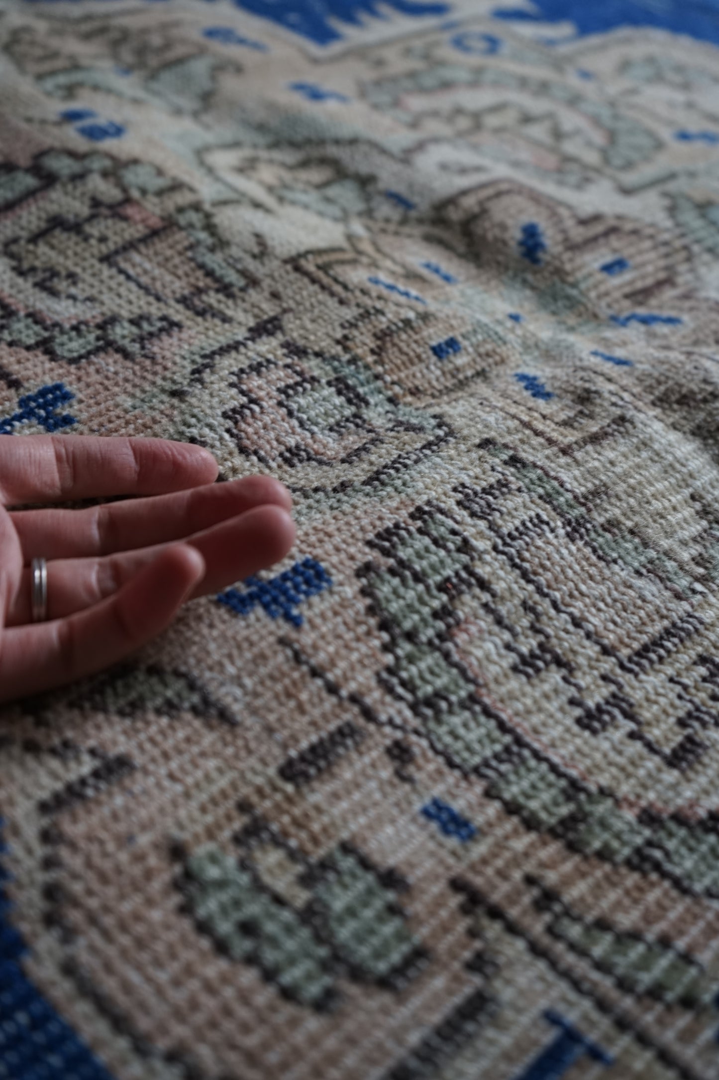 TURKEY OLD ISPARTA BLUE 1970年代 236 × 163 cm No.TR25205