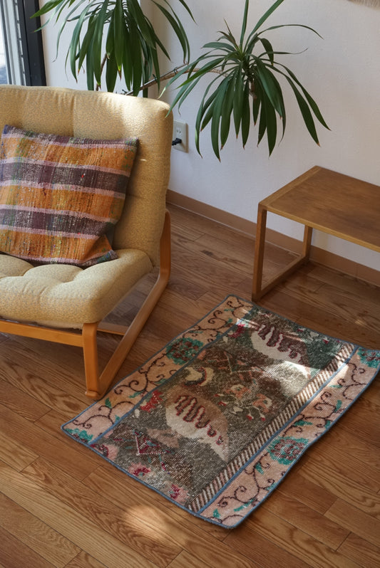Türkiye Old Oushak Bird Motif Patchwork 1960年代 82.5 × 59 cm No.TR25466