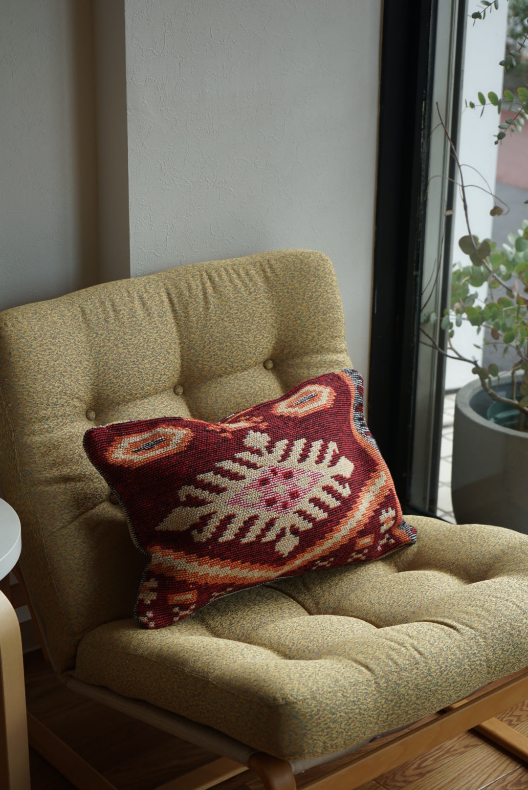 Türkiye Old Kilim Cushion Cover 表 Red / 裏 Yellow 49 × 39 cm No.TR25394
