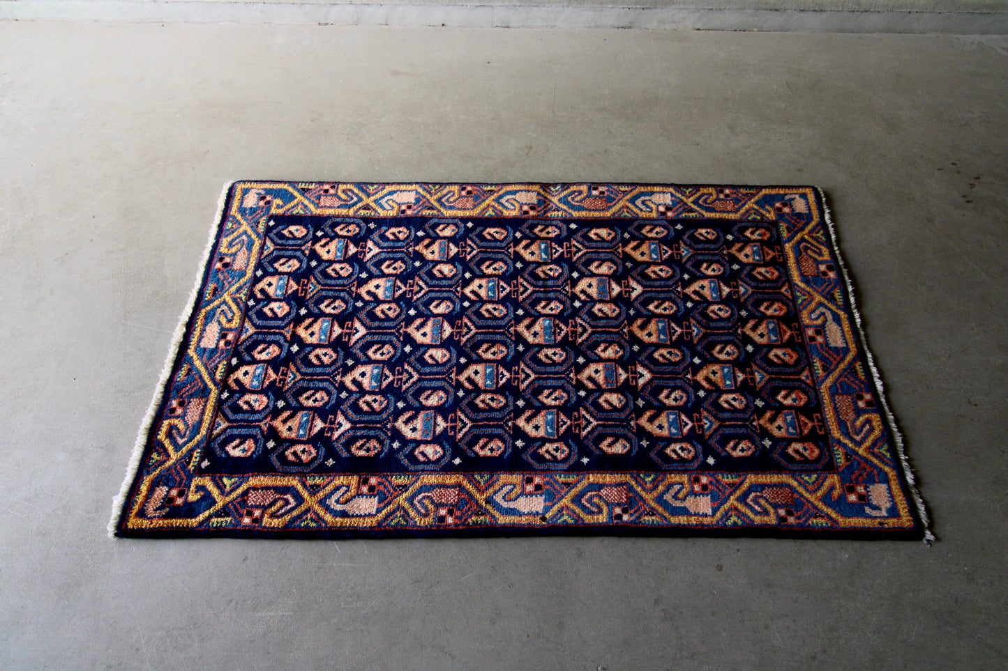 IRAN ANTIQUE VIS KHANSAR ISFAHAN 1900年代 112 × 66 cm / 3'6" × 2'1" ft