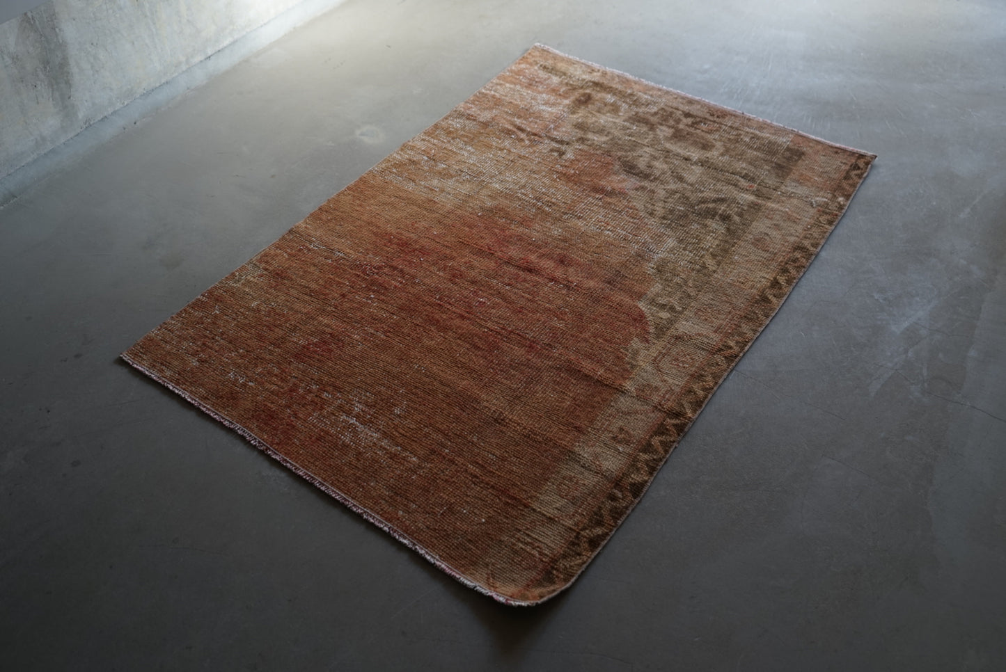 Türkiye Old Oushak Orange Prayer Small size 1970年代 129 × 81 cm No.TR25237