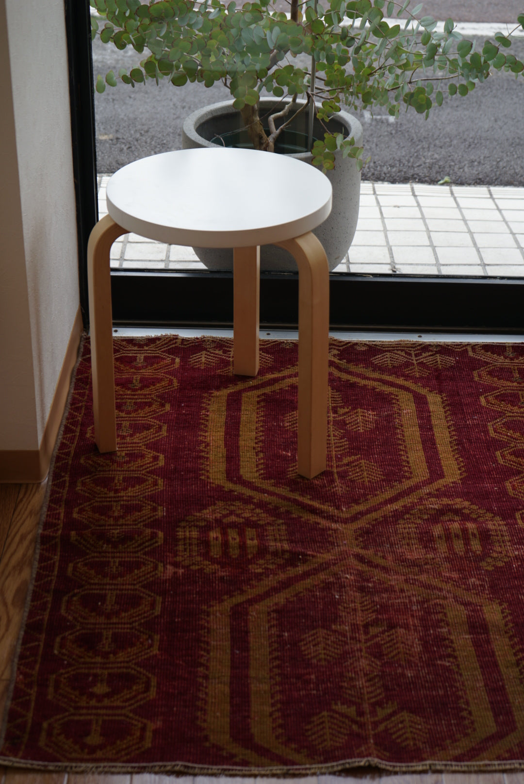 Türkiye Old Oushak Red 110 × 92.5 cm No.TR25330