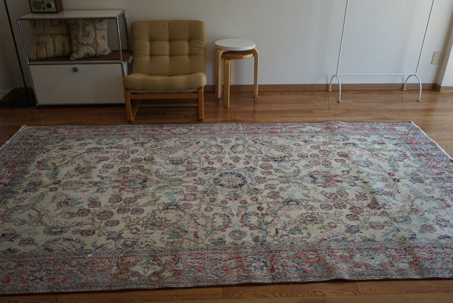 Türkiye Old Isparta Beige Cerulean Blue Floral 1970年代  303 × 160.5 cm No.TR25391