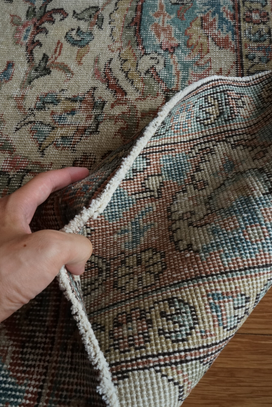 Türkiye Old Isparta Beige , Bric Red , Saxe Blue Flower 1970年代 286 × 189 cm No.TR25506 / 国内送料無料・羊毛手織り絨毯