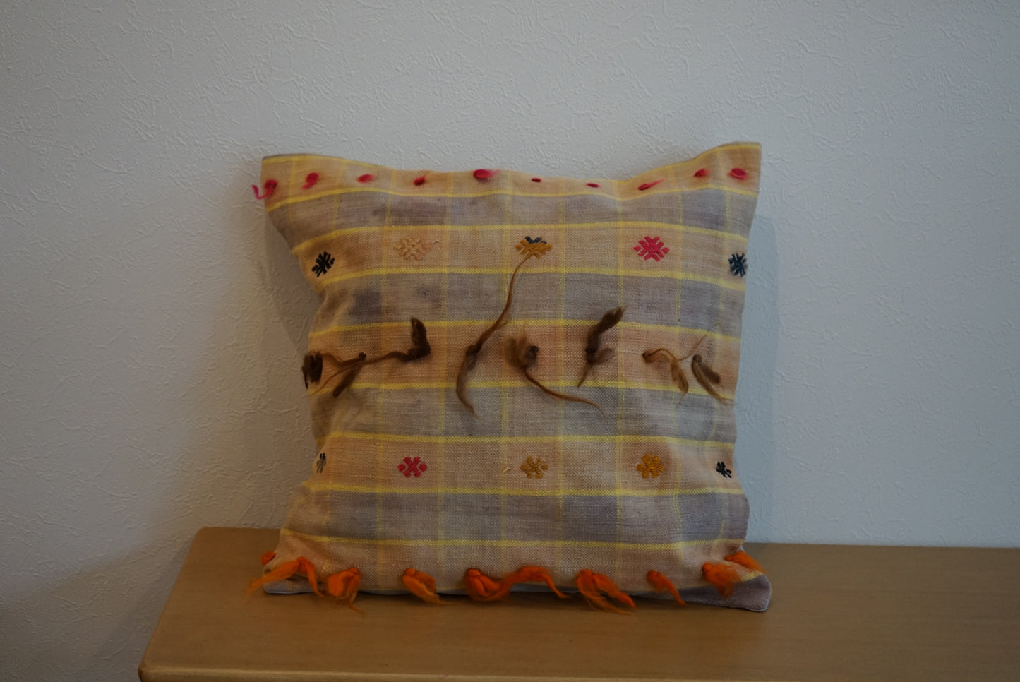 Türkiye Old Kilim Cushion Cover Pastel Fancy 45 × 45 cm No.TR25572 / 送料無料・羊毛手織りキリム