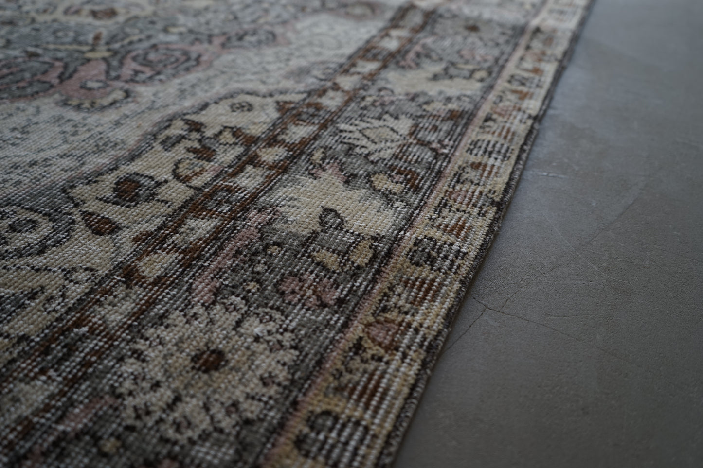 TURKEY OLD ISPARTA MOSS GREY 1970年代 251 × 146 cm No.TR25214