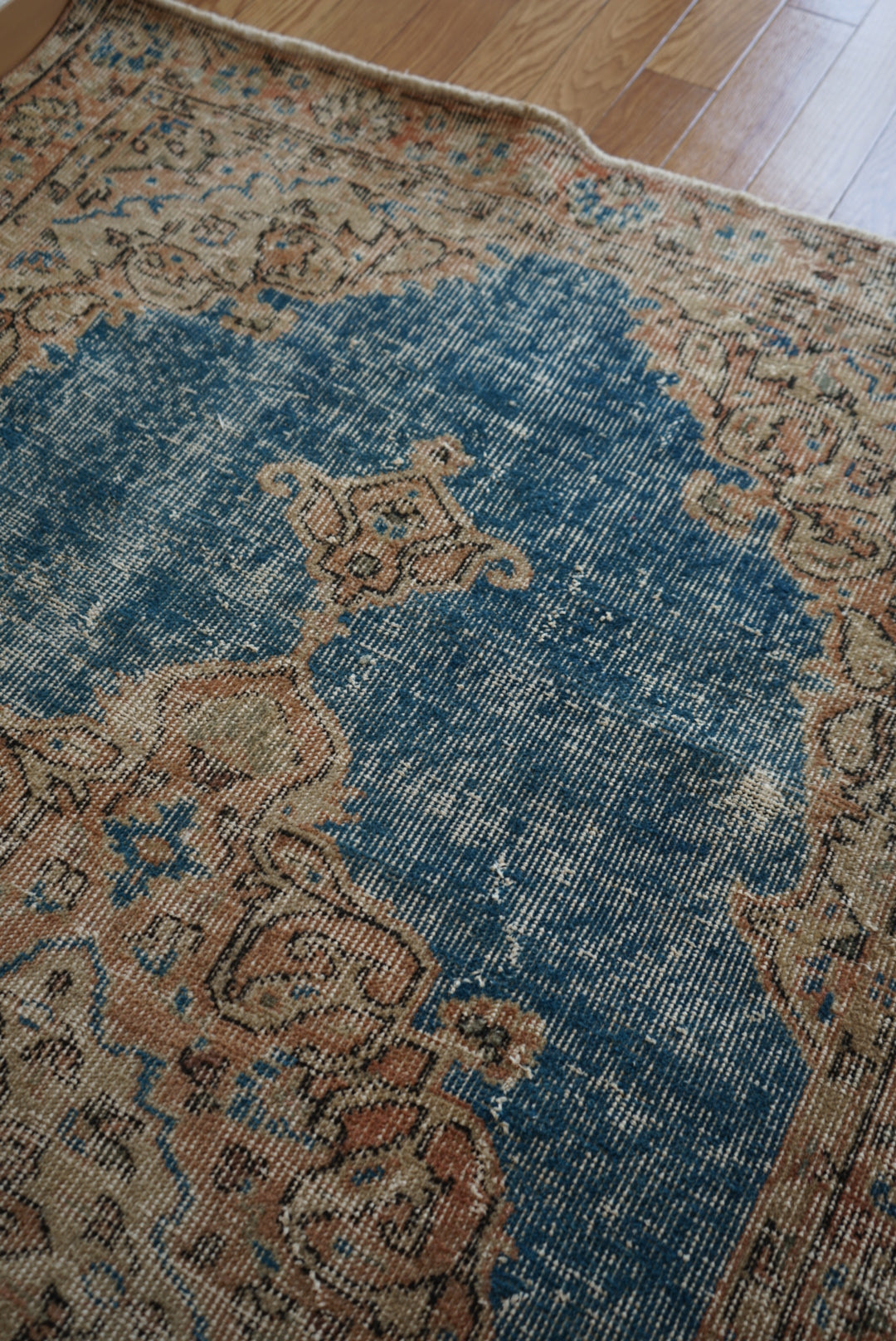 Türkiye Old Isparta FrenchBlue Medallion 1960年代 201.5 × 112 cm No.TR25382