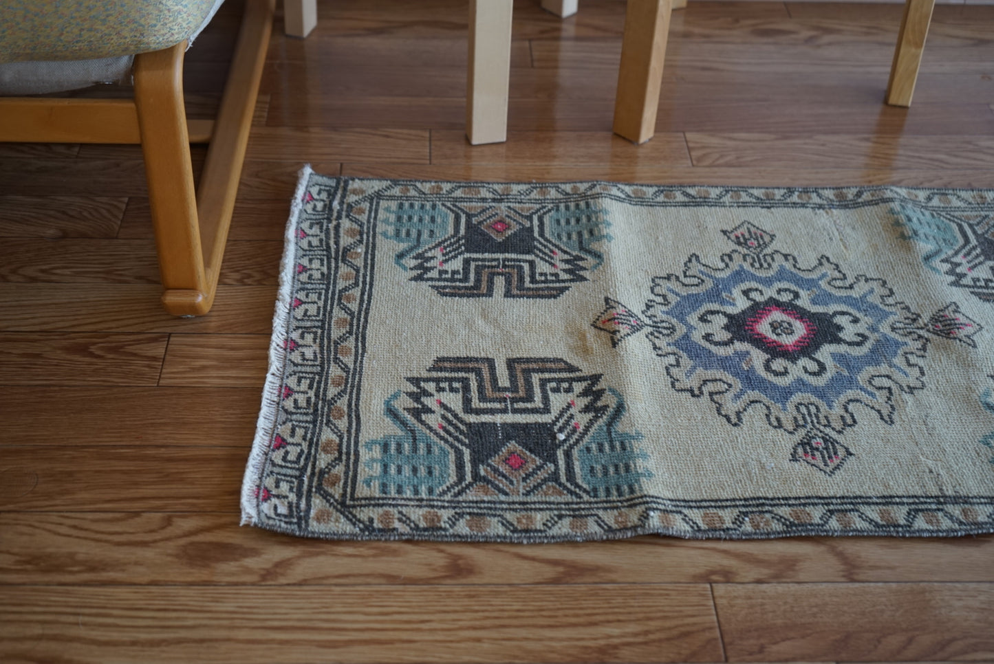 Türkiye Old Oushak Yellowbeige 1970年代 97 × 50.5 cm No.TR25414