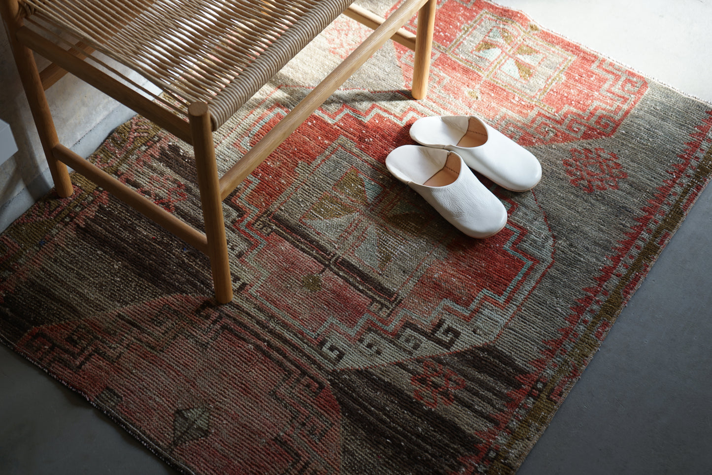 TURKEY VINTAGE SMALL RUG ANATORIA 114 × 94 cm No.TR25186