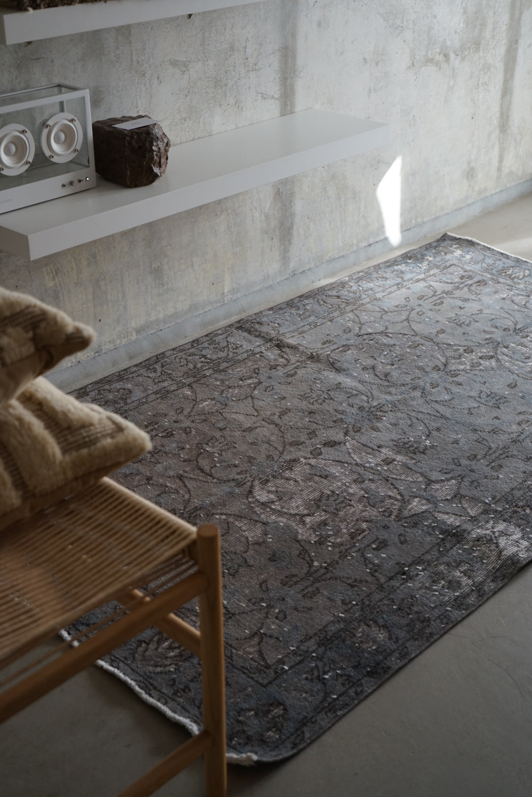 TURKEY OLD CHARCOAL GREY 1970年代 200 × 112 cm No.TR25154