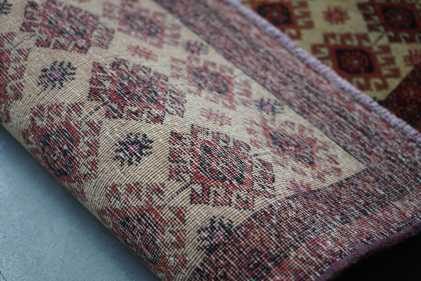 Türkiye Old Oushak Beige Runner size 1970年代 133 × 58.5cm No.TR25242