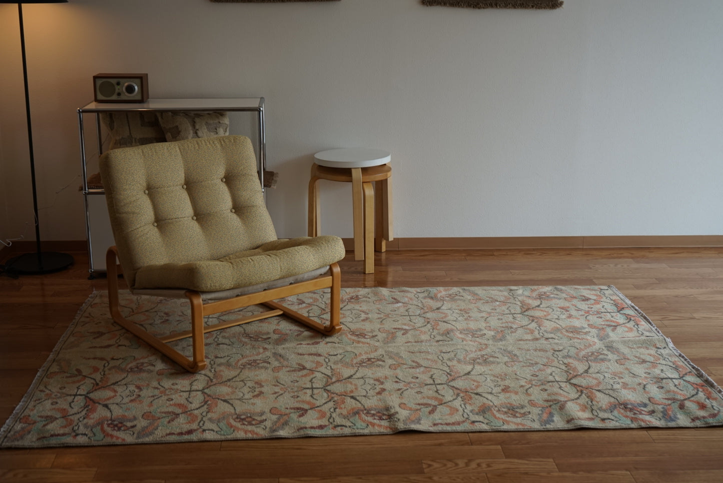 Türkiye Old Isparta Beige Floral 1970年代 218 × 136 cm No.TR25267