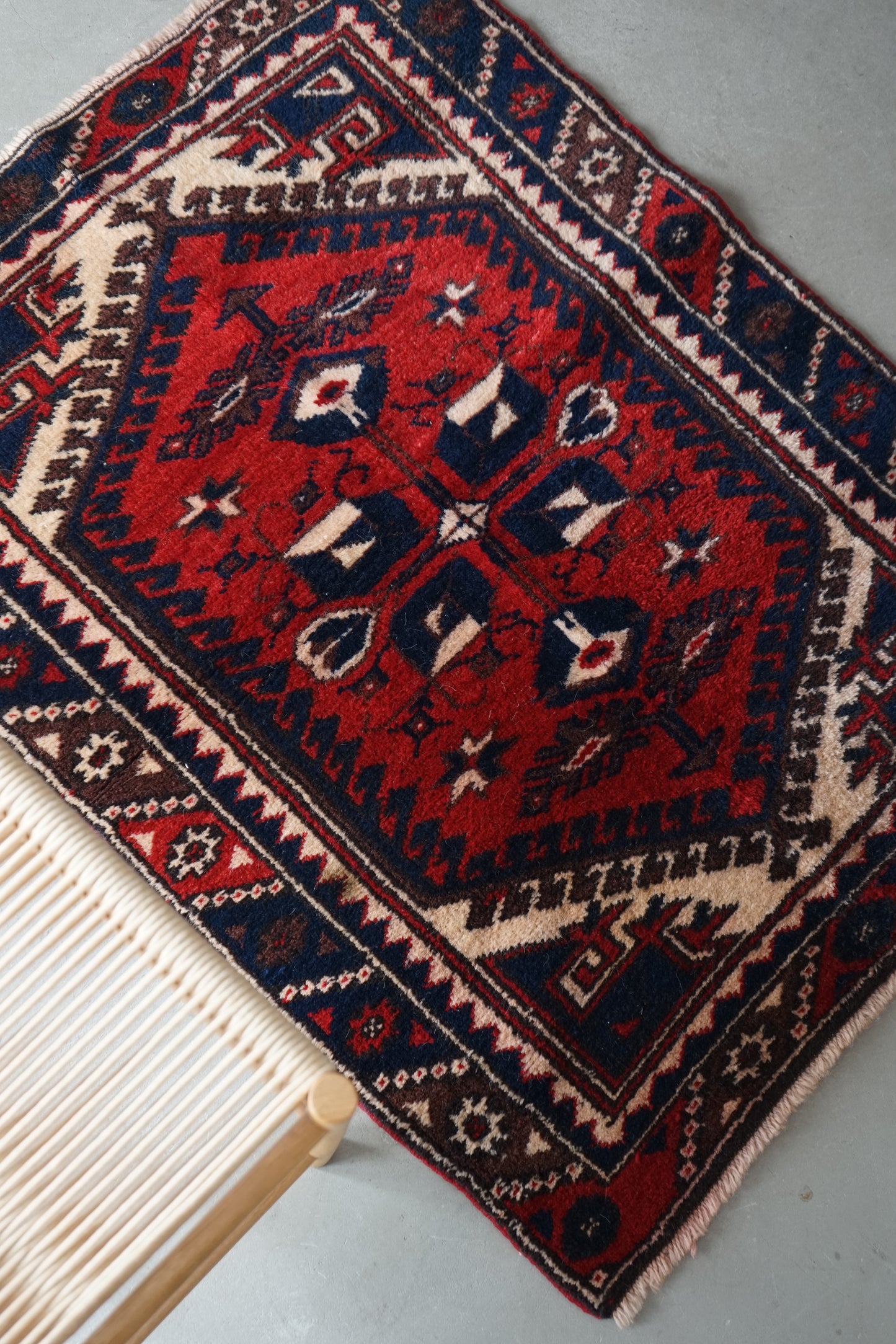 TURKEY VINTAGE ANATOLIA "NOMAD LIFE" 1980年代 109 × 85.5 cm