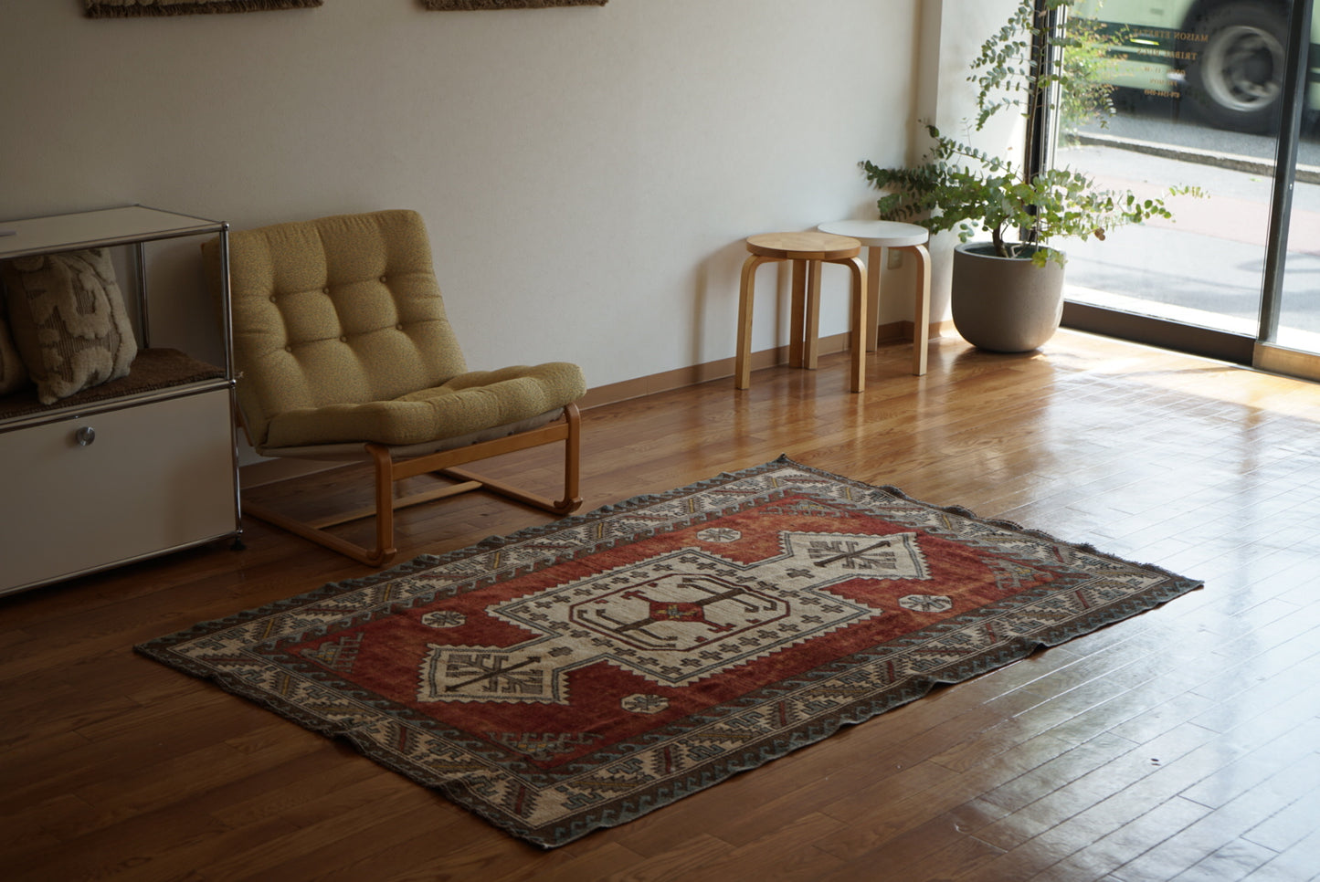 Türkiye Old Eastern Anatolia Orange Medallion 1960年代 194 × 121 cm No.TR25400