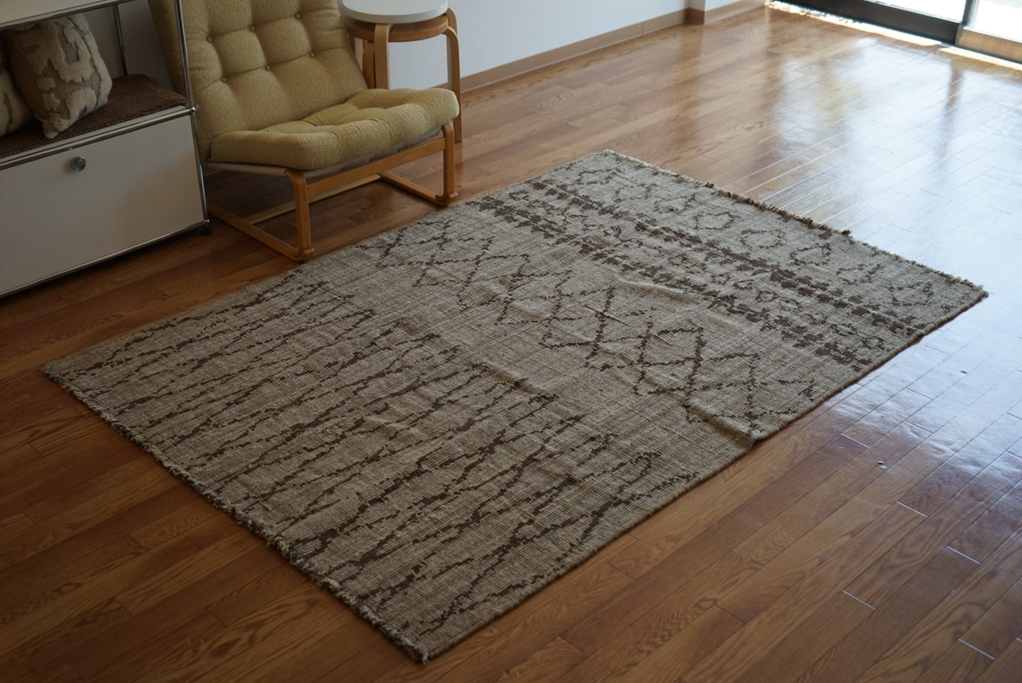 店頭販売 ORIGINAL IRAN QASHQAI KILIM " TRIBE " 204 × 142 cm
