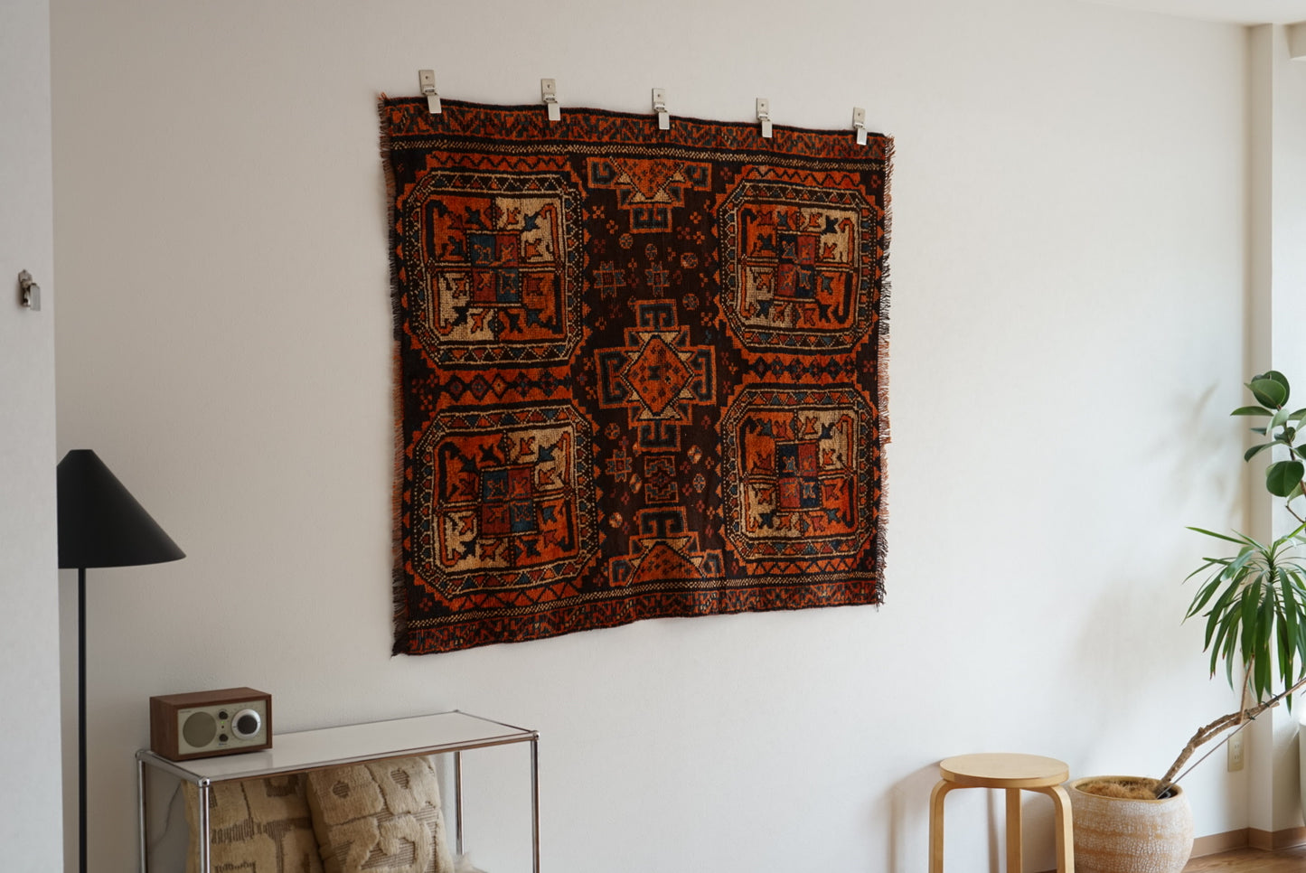 店頭販売 Iran Antique Shiraz Lori 1860年代 142 × 123 cm
