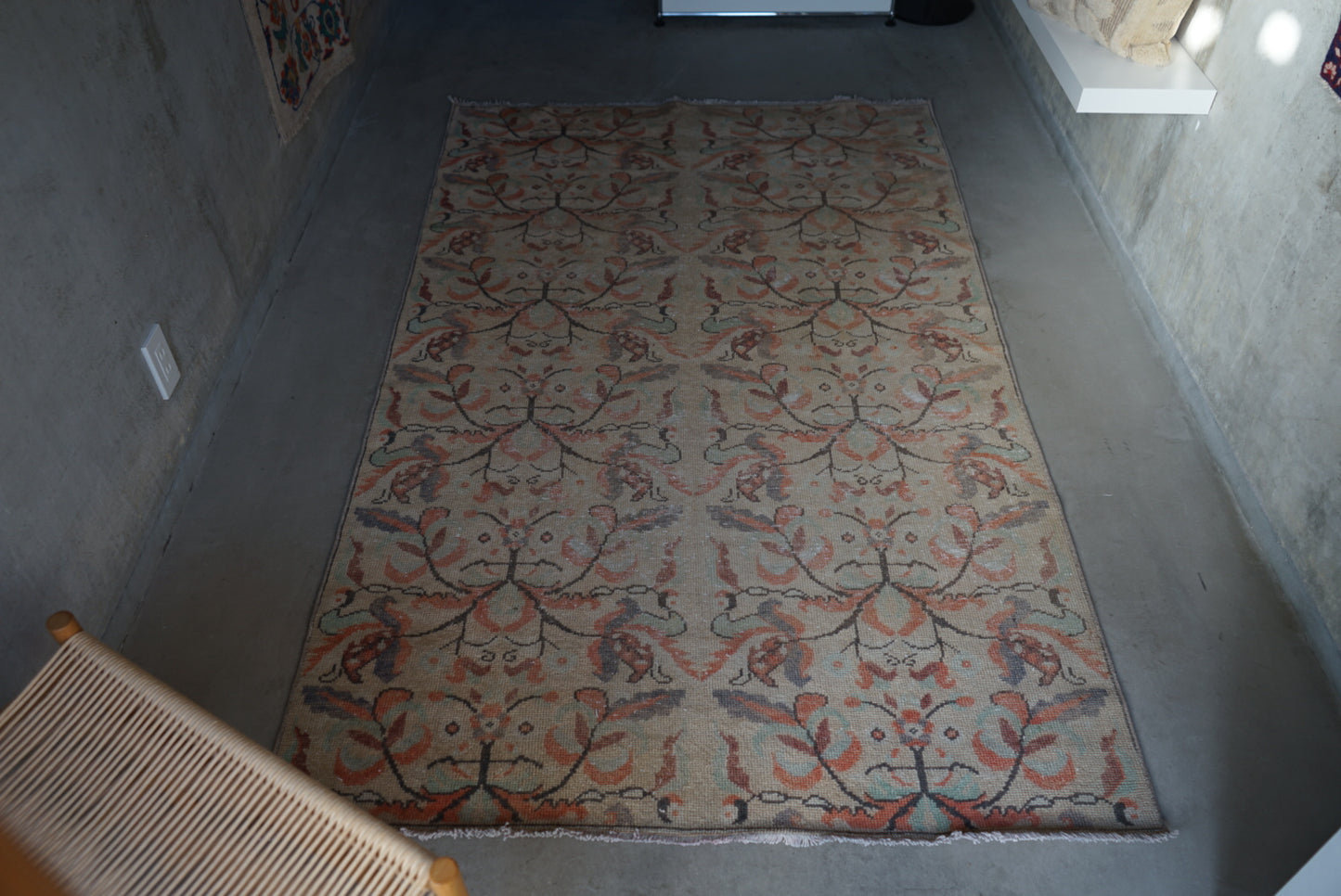 Türkiye Old Isparta Beige Floral 1970年代 218 × 136 cm No.TR25267