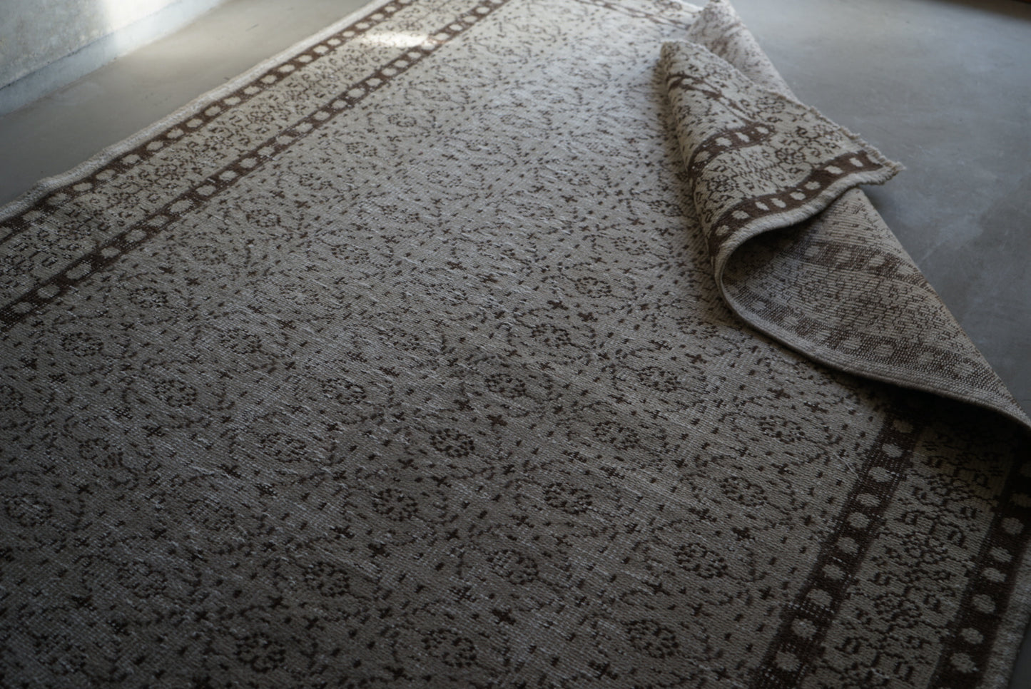 Türkiye Old Isparta Beige 1970年代 250 × 157 cm No.TR25227