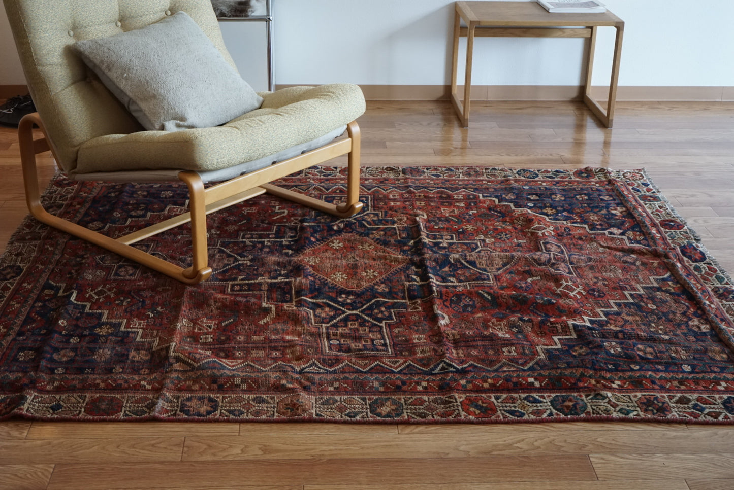 店頭販売 Afghanistan Old Persia Design 1930年代 179.5 × 140.5 cm  No.AF2535 / 国内送料無料・羊毛手織り絨毯
