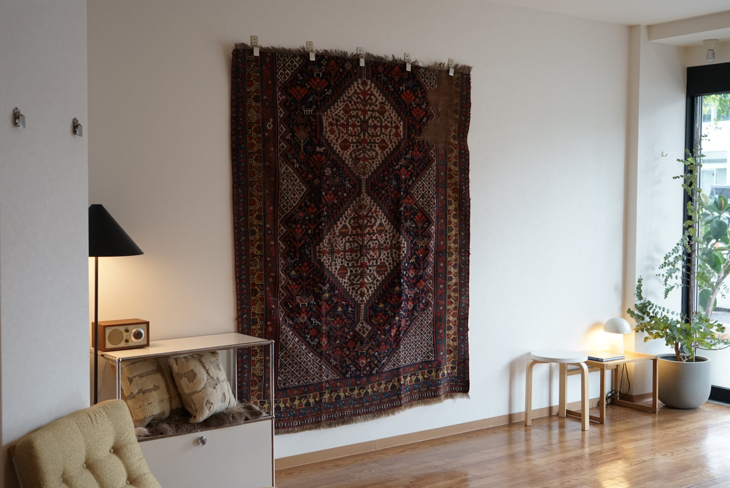 店頭販売 IRAN ANTIQUE SHIRAZ KHAMSEH BAHARLO 1820-1840年代 191 × 155 cm