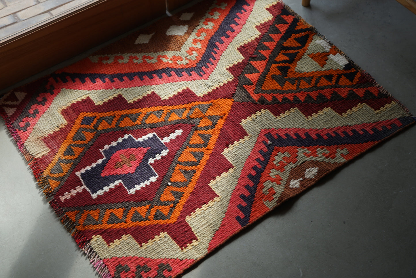 Türkiye Old Kilim Mix Color 98 × 79 cm No.TR25308
