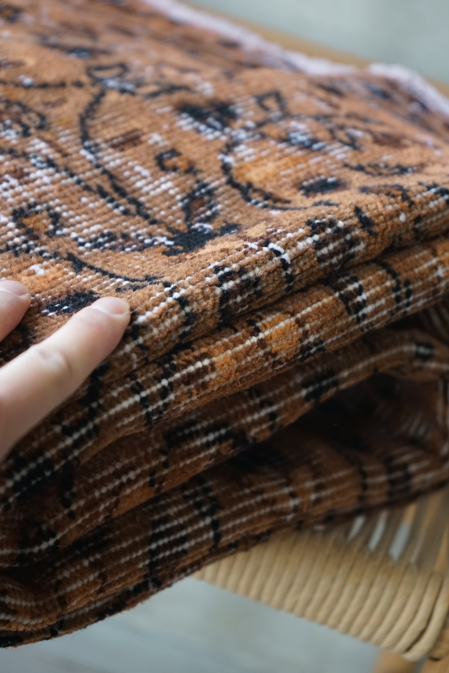 Türkiye Old Isparta Dark Chocolate 1970年代 192 × 100 cm No.TR25224