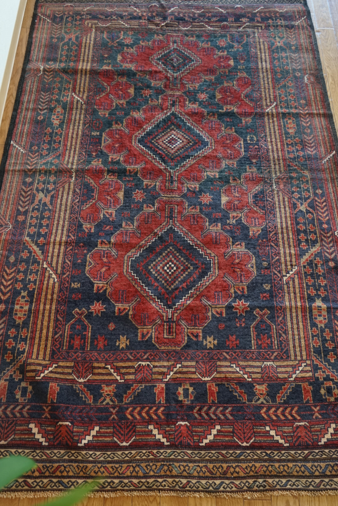Afghanistan Vintage Baluch Navy Tribal Design 1980年代 208 × 130 cm No.AF2525