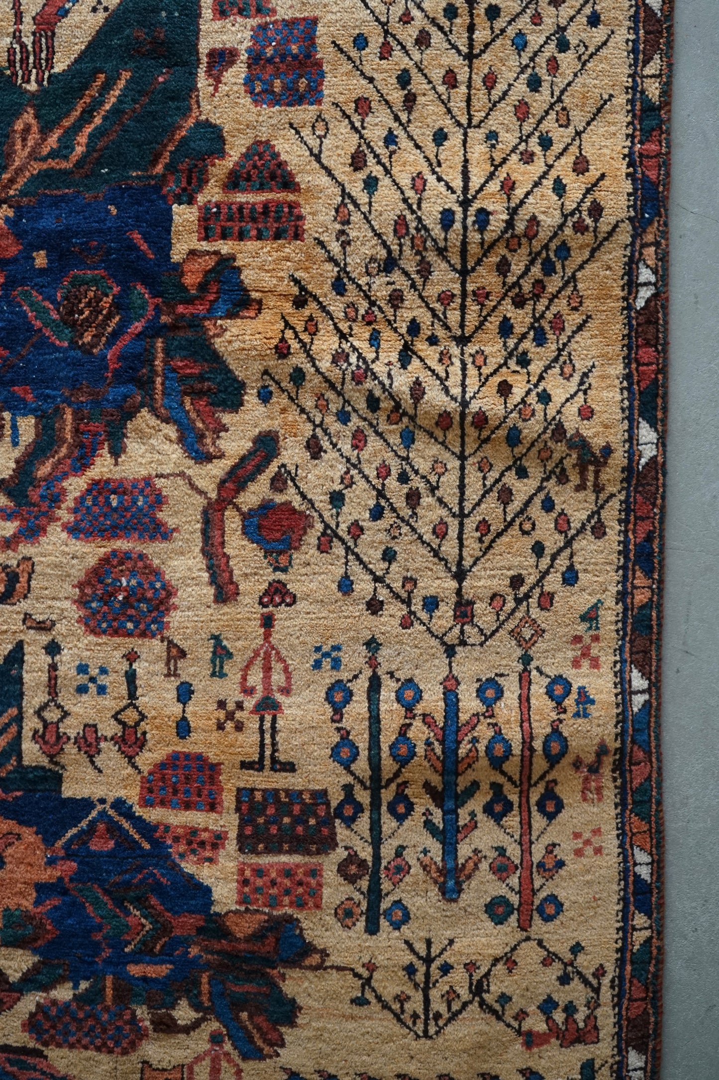 店頭販売 IRAN ANTIQUE QASHQAI SHIRAZ NEYRIZ 1770年代 114 × 129 cm