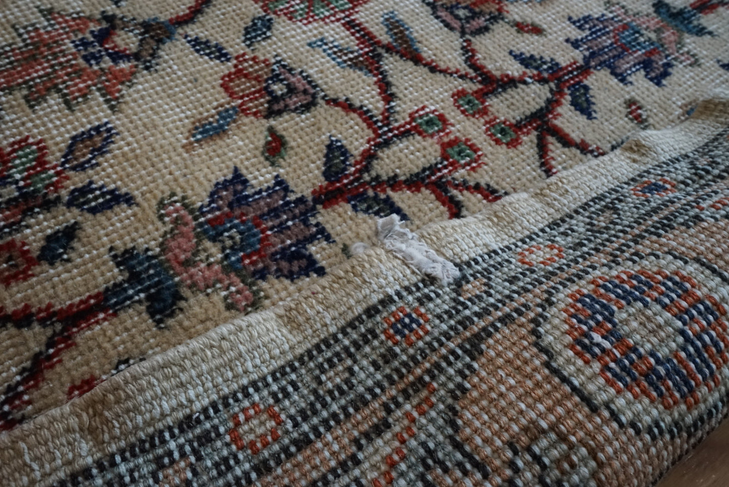 Türkiye Old Isparta Beige , Green , Salmon Pink Floral 1970年代 203 × 113 cm No.TR25438
