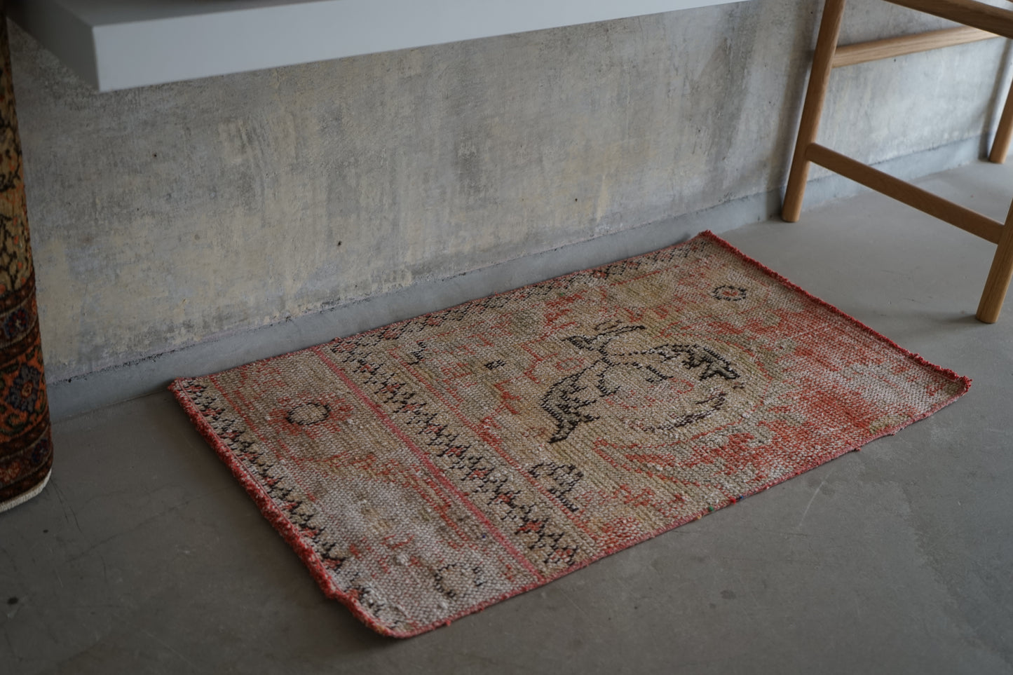 TURKEY VINTAGE SMALL FLORAL RUG 85 × 49 cm No.TR25171