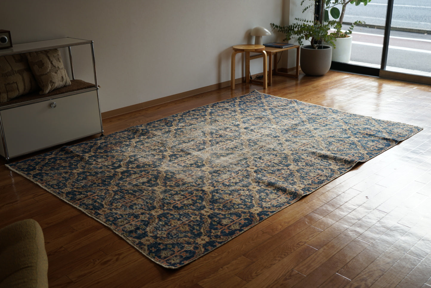 Türkiye Old Isparta Blue 1970年代 255 × 176.5 cm No.TR25434