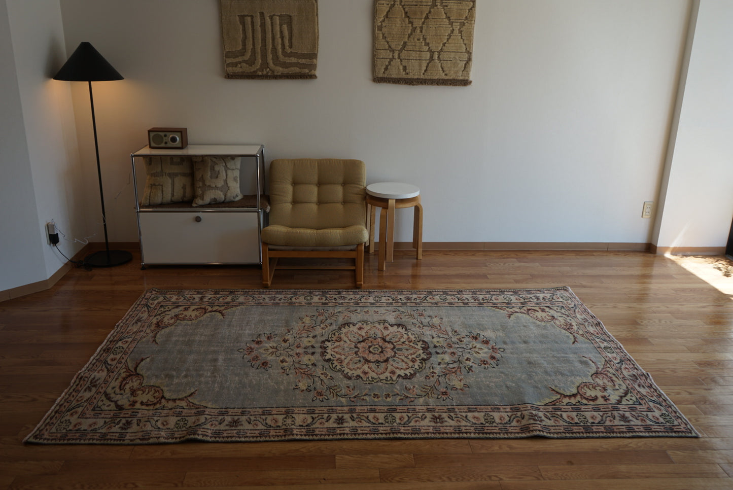 Türkiye Old Isparta Floral Medallion Blue 1970年代 254 × 147 cm No.TR25355