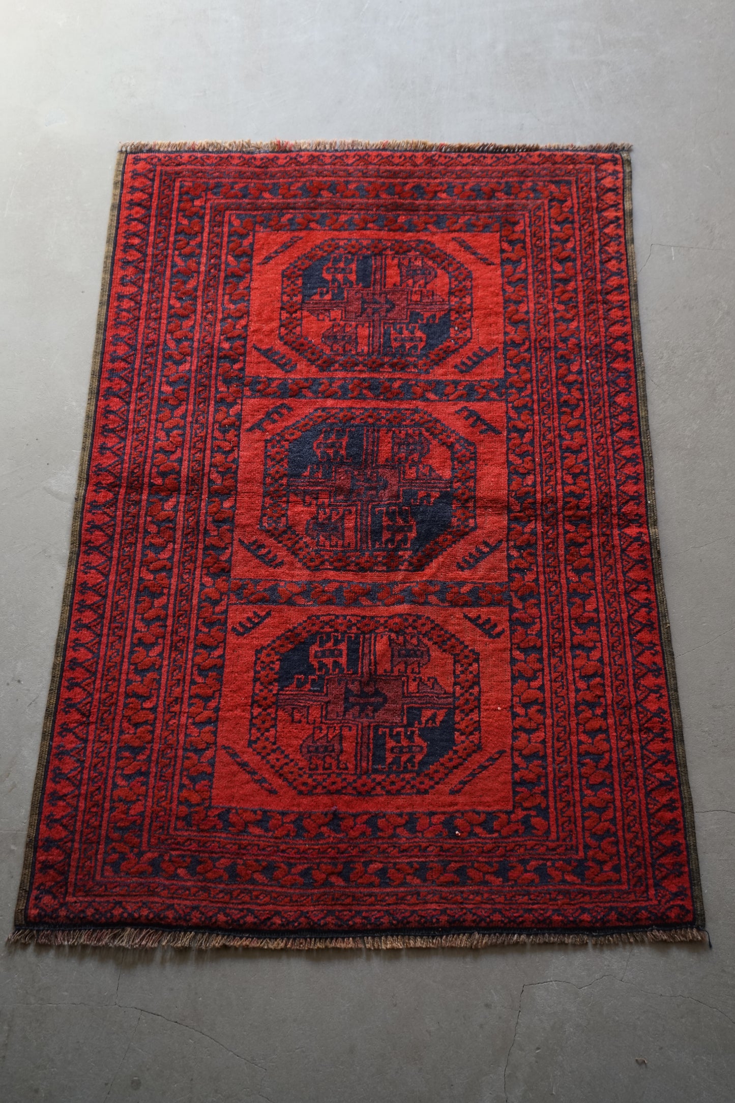 AFGHANISTAN OLD TURKMEN ELEPHANT FOOT 1970年代 112 × 75 cm No.AF2515