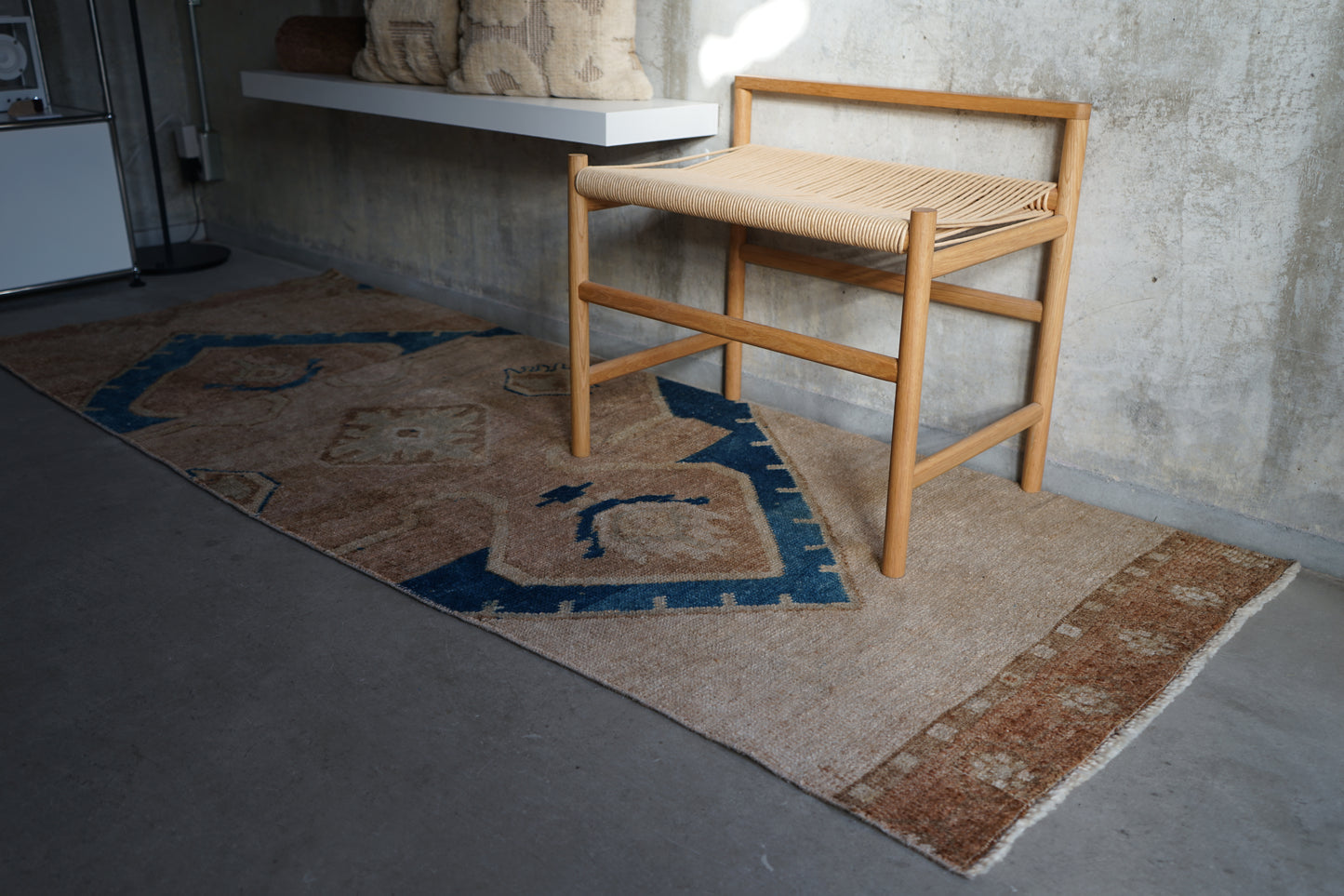 Türkiye Old Oushak Beige Runner Size 1970年代 223 × 83 cm No.TR25223