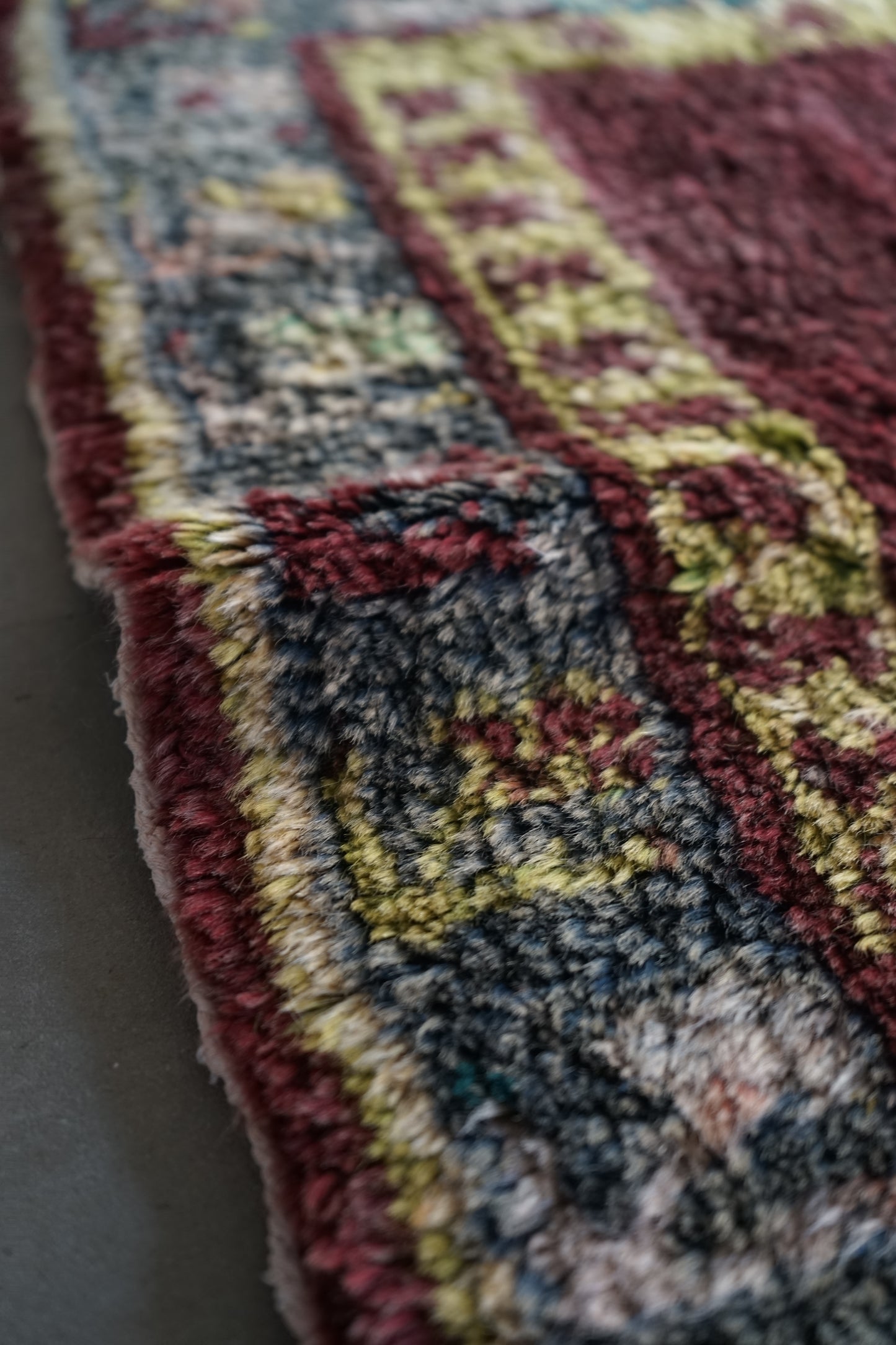 TRIBAL RUG TURKEY OLD OUSHAK 1965年代 154 × 133 cm No.TR25193