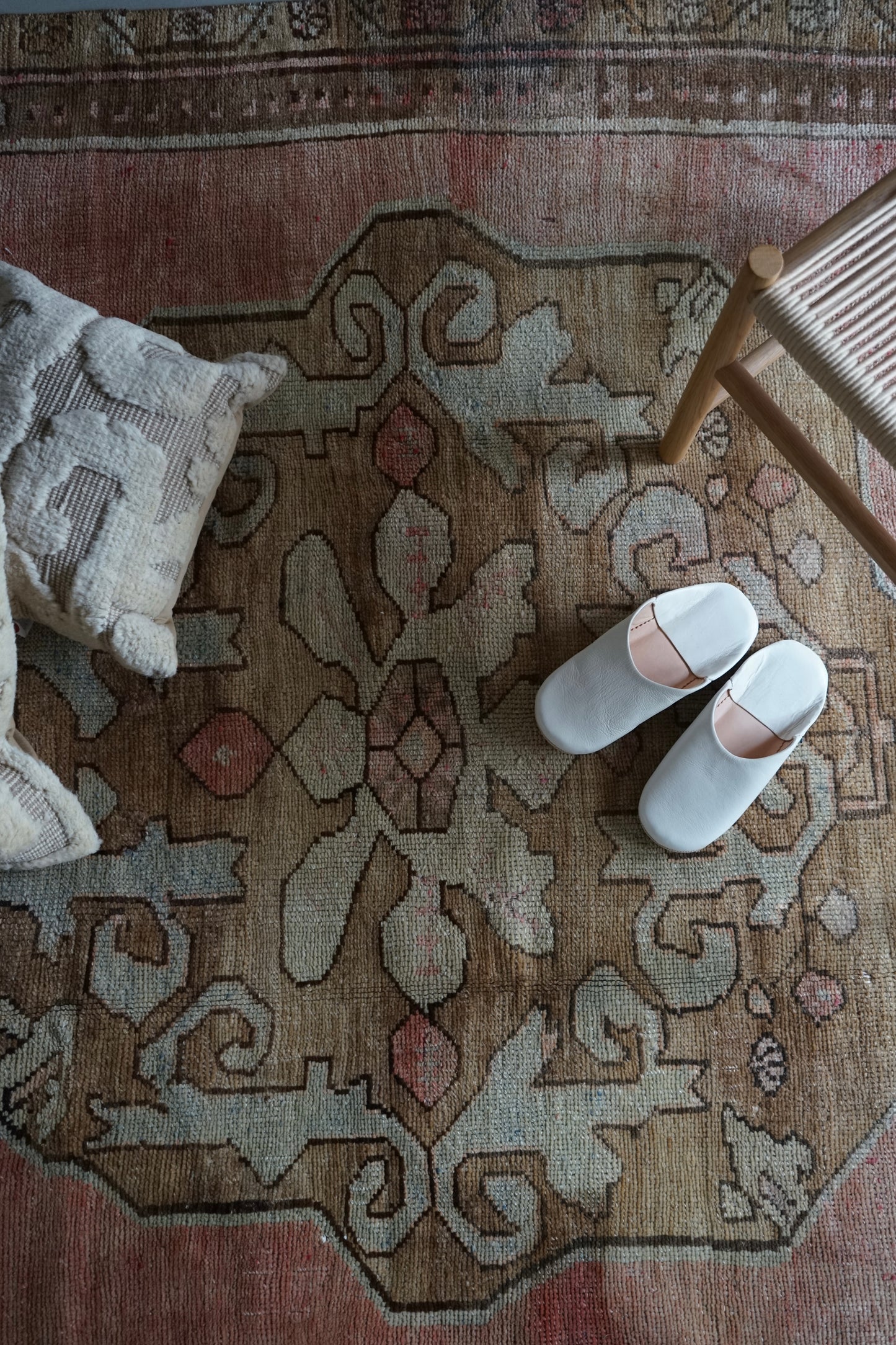 TURKEY OLD OUSHAK SALMON PINK 1970年代 286 × 162 cm No.TR25197