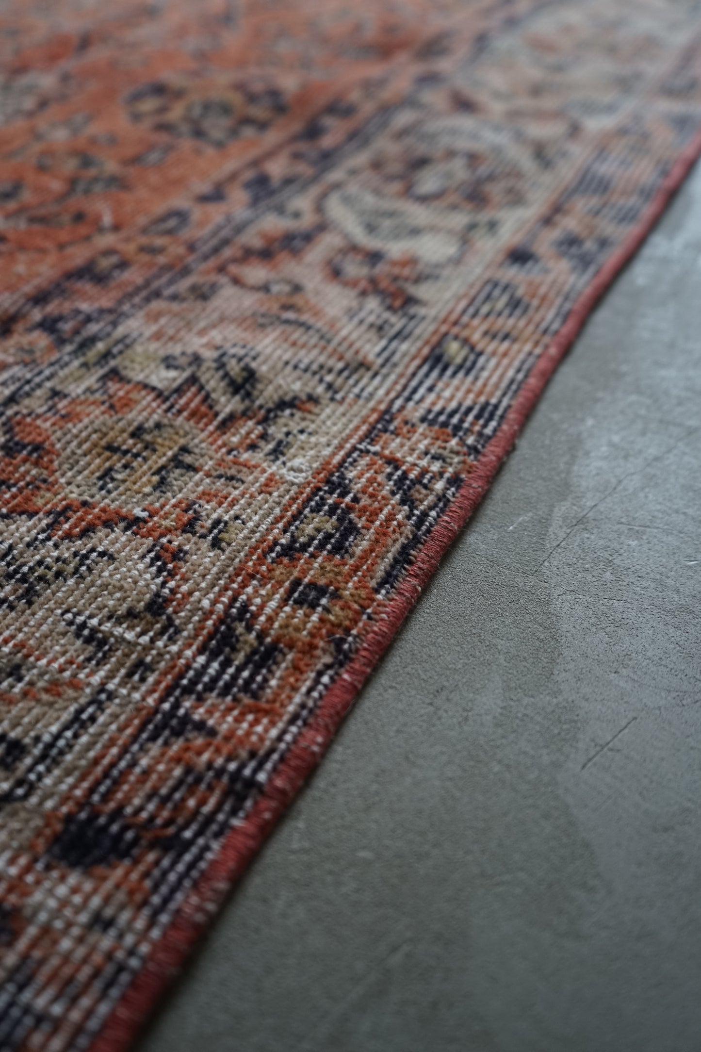 TURKEY OLD ISPARTA ORANGE 1970年代 191 × 129 cm No.TR25199