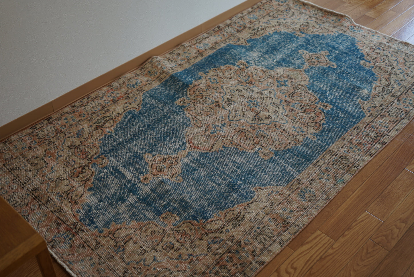 Türkiye Old Isparta FrenchBlue Medallion 1960年代 201.5 × 112 cm No.TR25382