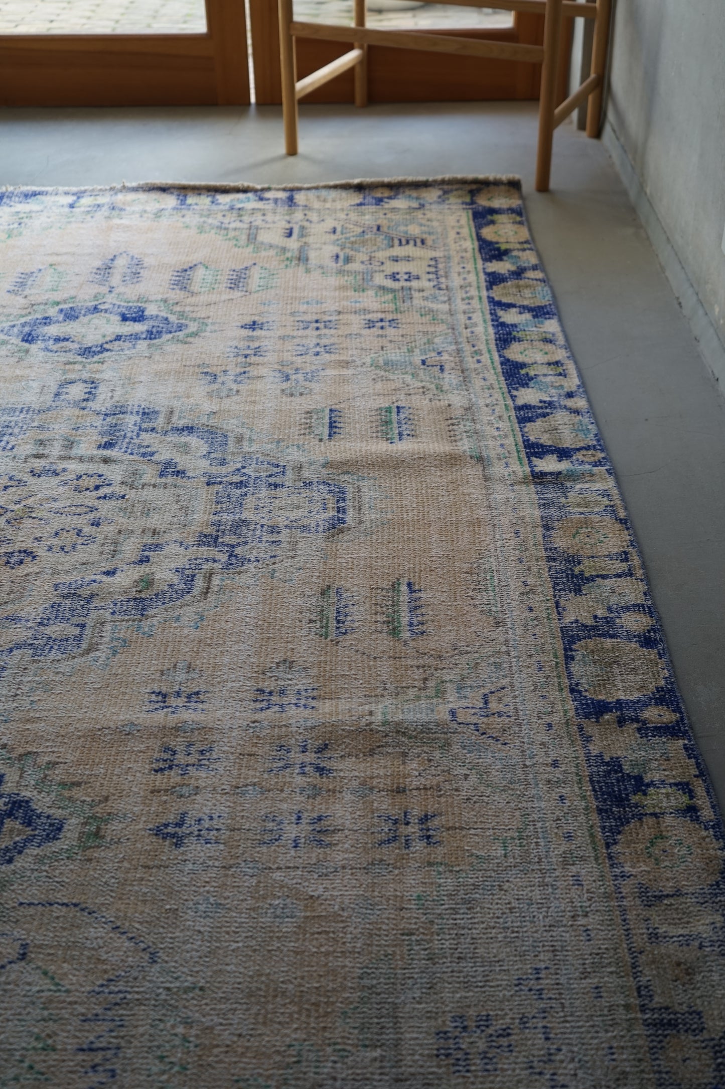 Türkiye Old Isparta Beige Blue 1970年代 246 × 159 cm No.TR25226
