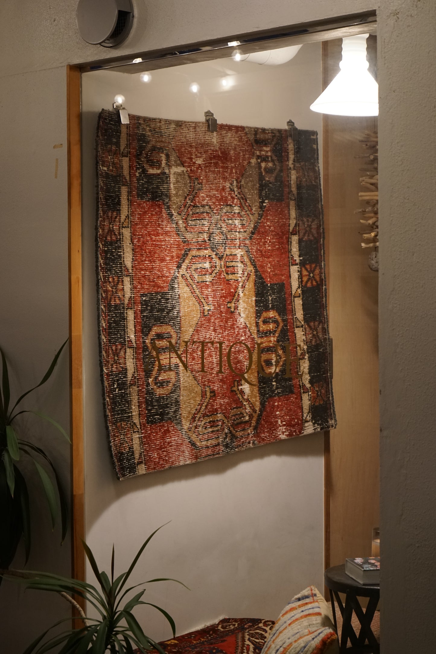 Türkiye Old Oushak Red Small Size 1970年代 103.5 × 102.5 cm No.TR25222