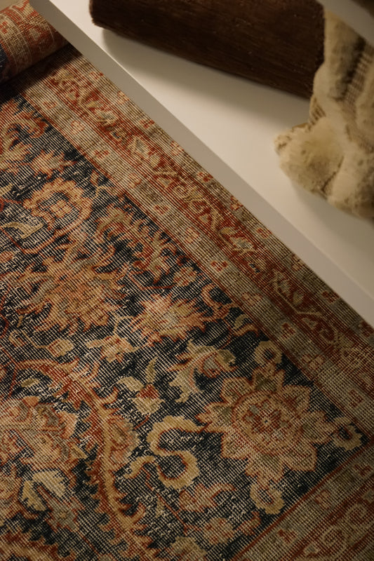 TURKEY OLD ISPARTA NAVY FLORAL 1970年代 207 × 114 cm No.TR25176