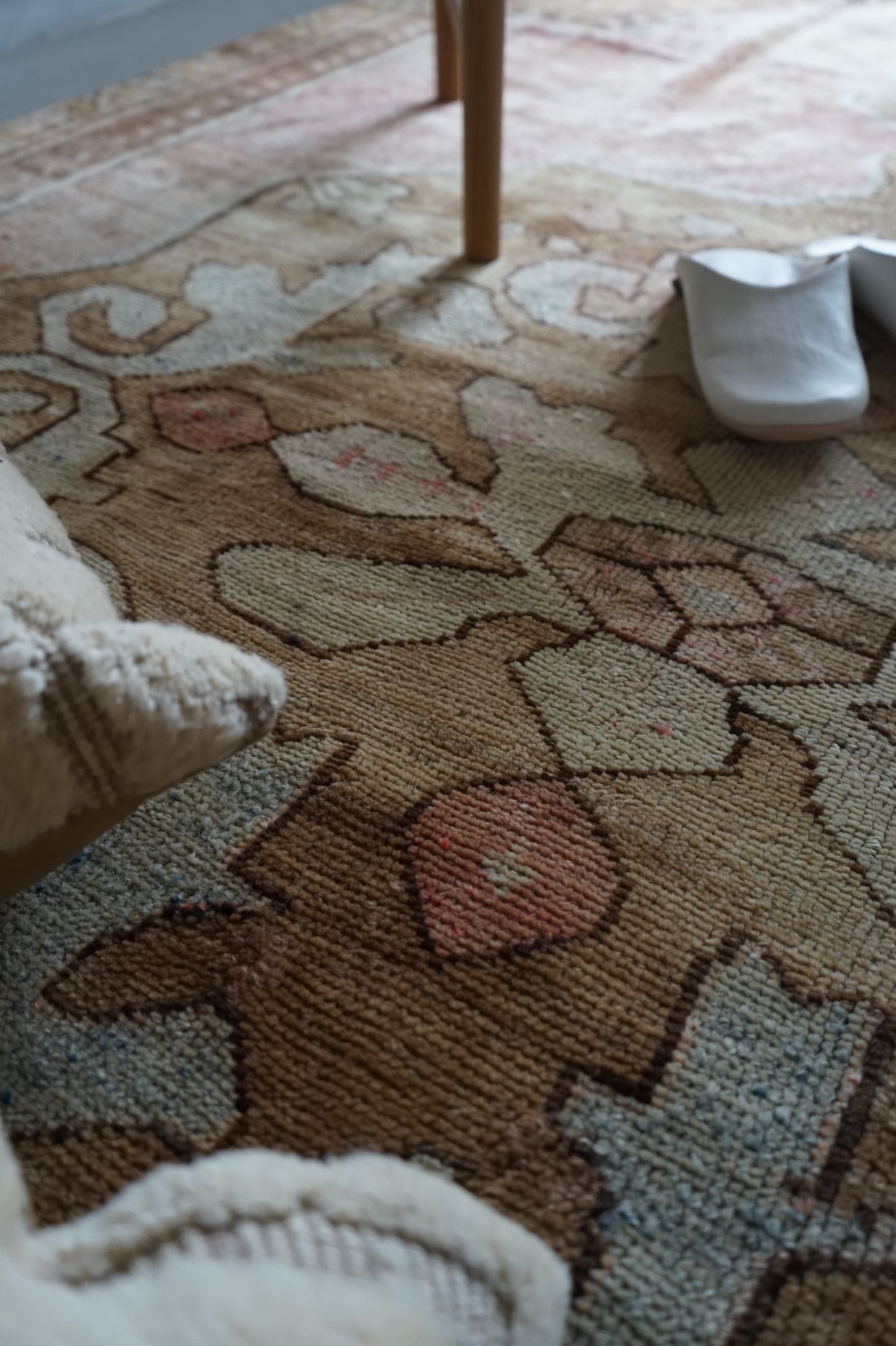 TURKEY OLD OUSHAK SALMON PINK 1970年代 286 × 162 cm No.TR25197